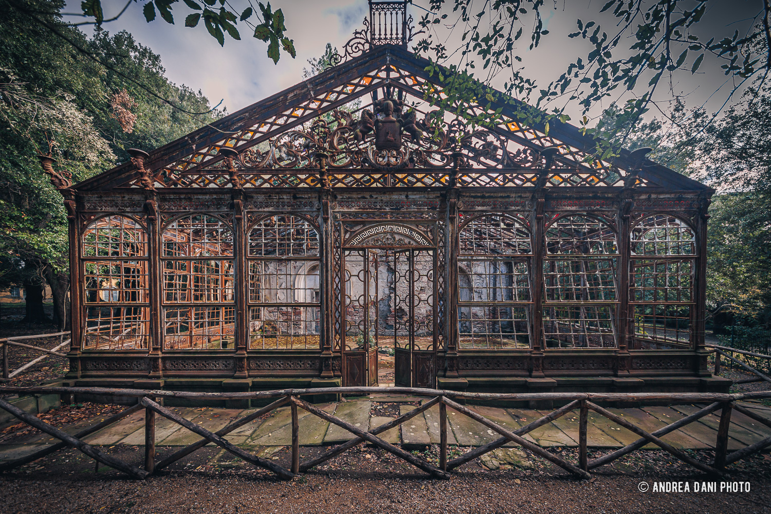 Magia a Villa Maurogordato: I Tesori Ritrovati si Illuminano Stasera in un Evento Unico!