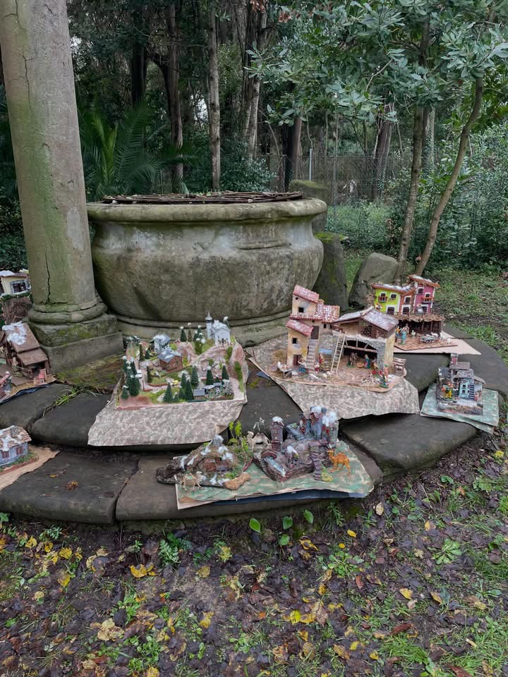 La Bellezza che Libera: Mostra dei Presepi delle "Sughere" a Villa Rodocanacchi