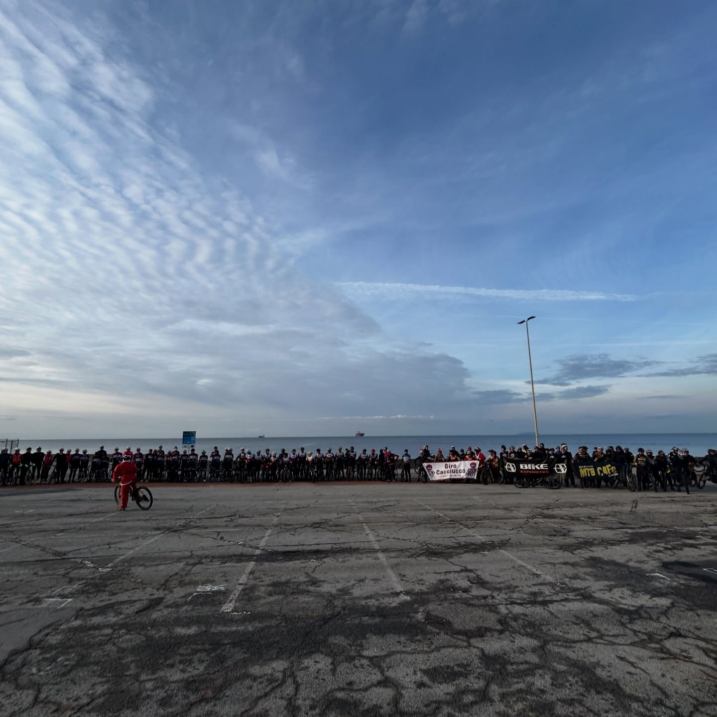Bruschetta, Olio Buono e Solidarietà: Un Successo la Collaborazione con Bike Experience